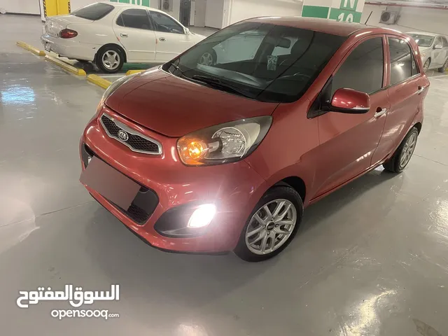 كيا موريننغ 2013 ماتور 1000cc فحص ثلاثه جيد مرفق بالصور لا تحتاج لاي نوع من الصيانه تبارك الرحمن