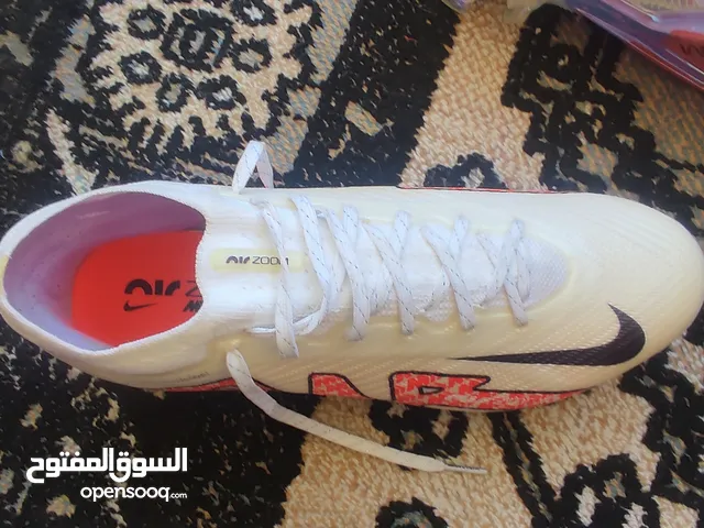 41 Sport Shoes in Amman