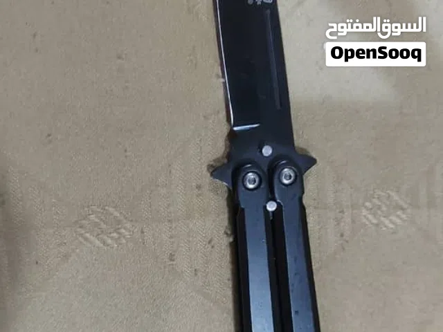 فراشة امريكية أصلية بدون علبة كربون حدا كتير أصلية لون اسود مع قفل بدون علبتا وكيسا مسكتا حديد