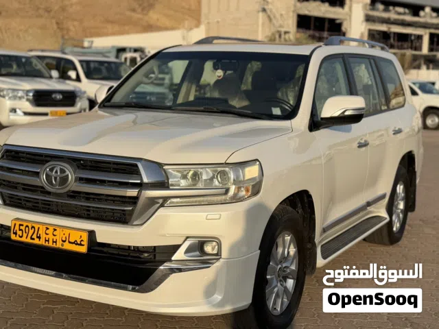 تويوتا لاند كروز دفع رباعي