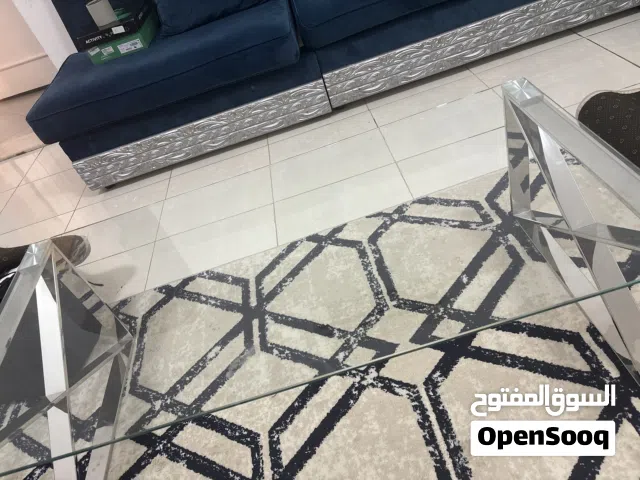 طاولة أوروبيه استعمال بسيط