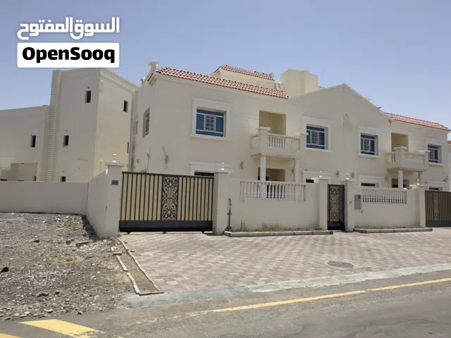 350 m2 5 Bedrooms Villa for Rent in Muscat Al Khoud