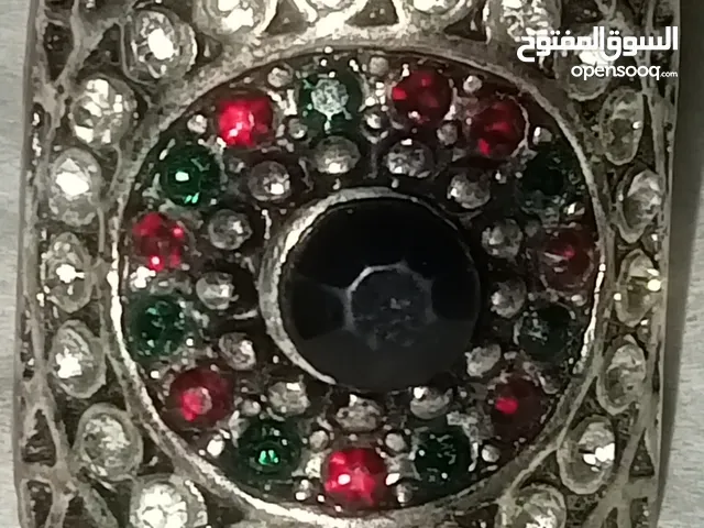 خاتم حريمى فخم جدا شيك مقتنيات نحاس احمر مطلى مطعم بفصوص الياقوت والذراكون الملون