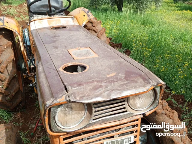 1989 Tractor Agriculture Equipments in Ajloun