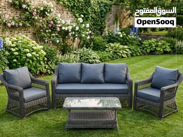 اثاث معدني ورتان وخيزران