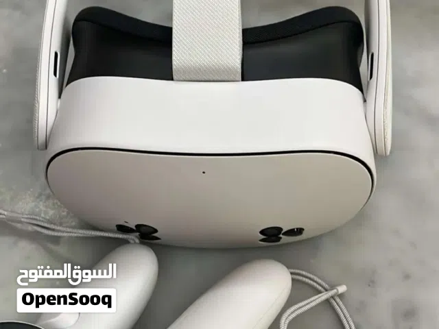 ميتا كويست 3s 128 gb للبيع ب 800  يديده بقراطيسها مع الشنطه