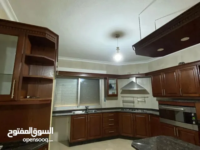 210m2 4 Bedrooms Apartments for Rent in Amman Khalda