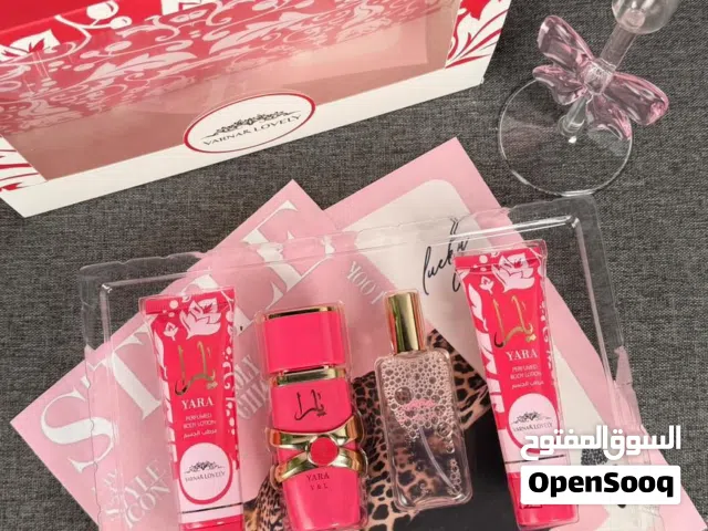 تألّقي مع أجمل الروائح من Victoria’s Secret!  5 أنواع مختلفة من عطور الجسم الساحرة بتصميم أنيق