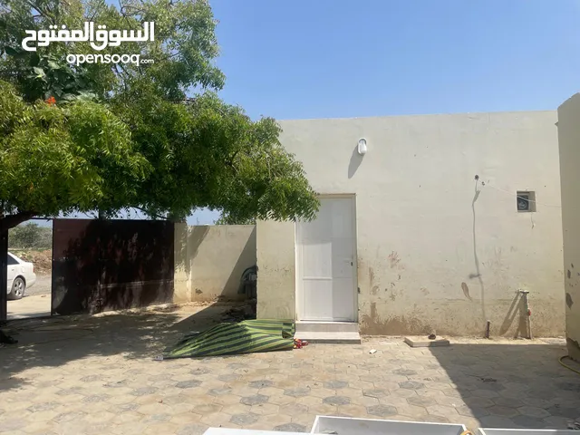 200m2 More than 6 bedrooms Townhouse for Sale in Al Batinah Saham