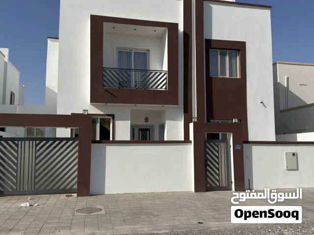 للبيع فيلا سكنيه العامرات المنطقه الخامسه