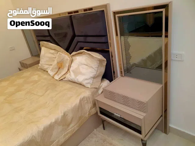 غرفة نوم نوع باريس للبيع متكونة من تسعة قطع