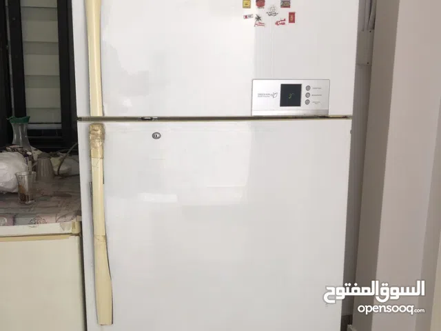 للبيع ثلاجة ومكيف وفريزر
