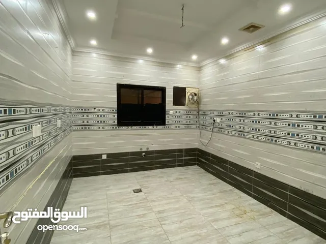 200 m2 5 Bedrooms Apartments for Rent in Jeddah Al Faisaliah