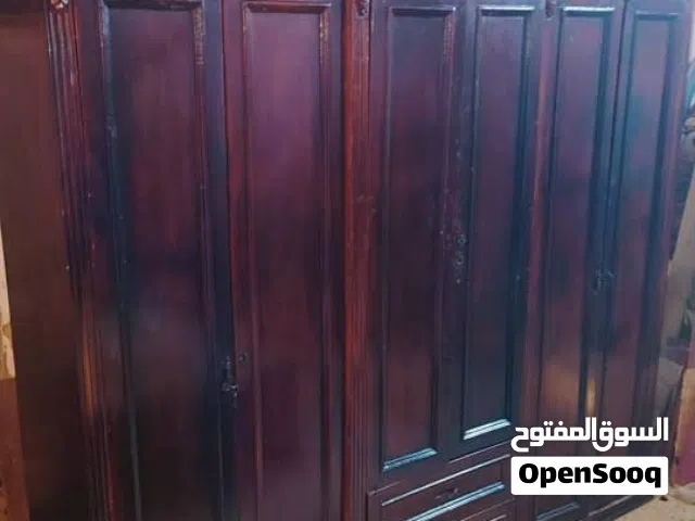 _الغرفة السعودية المتينة جدا جدا  تتكون من دولاب 6 دلف  زائد 2 كومودينو  زائد سرير فخم جدا جد