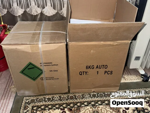 مطافي للبيع ، مطفئة حريق للبيع جديدات خذيتهن مالات مشروع وسديت المحل بعدهن ما مستخدمات بكراتينهن