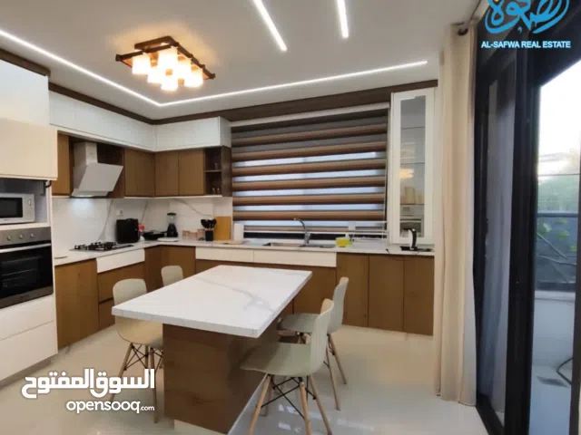 165 m2 3 Bedrooms Apartments for Rent in Ramallah and Al-Bireh Ein Musbah
