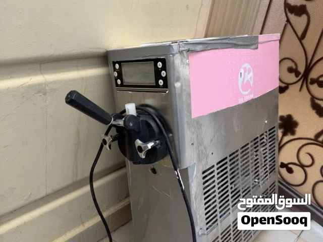 (للبيع لاعلى سعر )ماكينه صنع الايسكريم