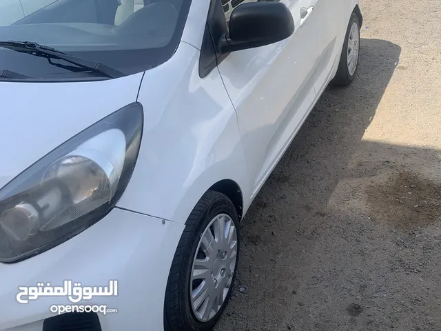 Used Kia Picanto in Hawally