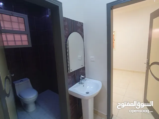 100 m2 4 Bedrooms Apartments for Rent in Diriyah Thahrat Al Awdah