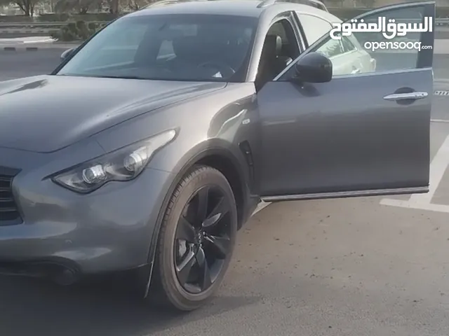 نيسان انفنتي Qx70s