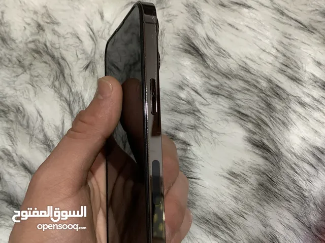 ايفون 13bro 128G بطاريه84 جهاز تبارك الرحمن متاع كسبه السعر3400  محلي