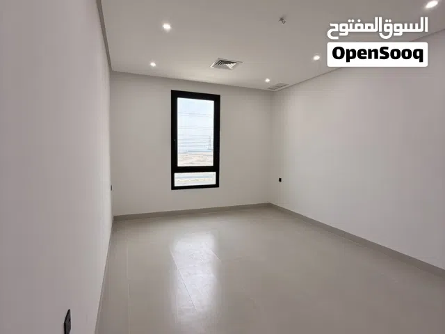 200 m2 3 Bedrooms Apartments for Rent in Al Jahra South AlMutlaa 1