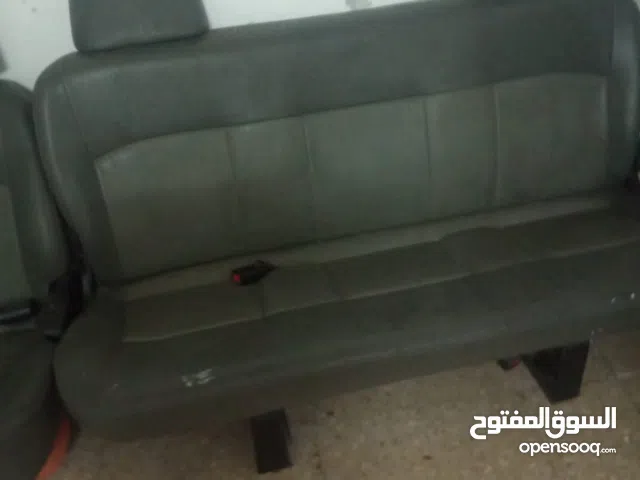 كرسي جلد باص هونداي ستيركس 2007