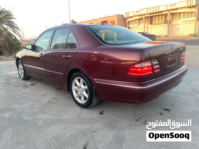 Mercedes Benz E320 ..2002
