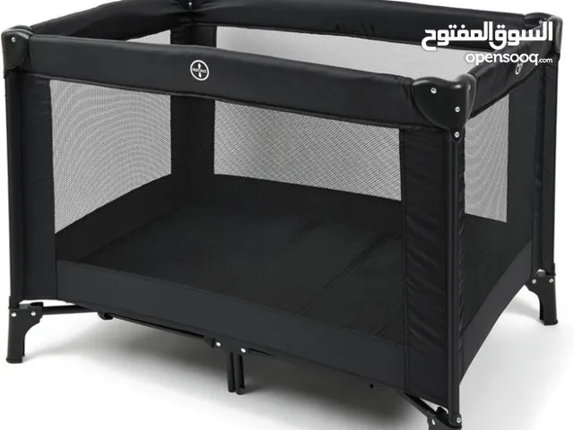 سرير أطفال قابل للطي