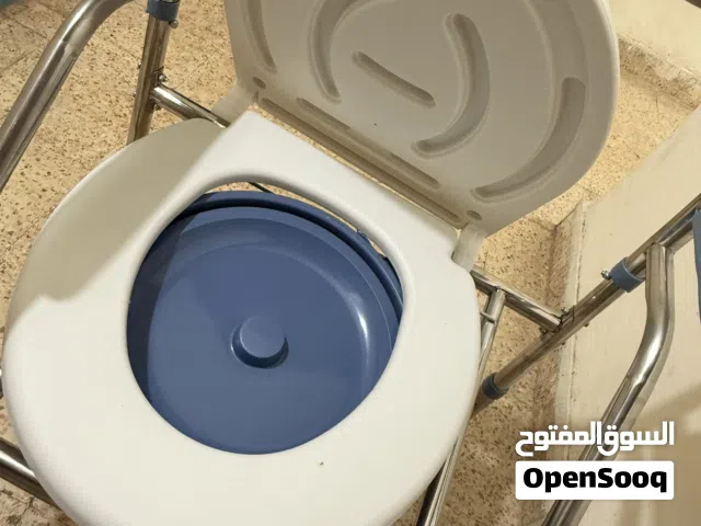 مرحاض متحرك لذوي الاحتياجات الخاصه