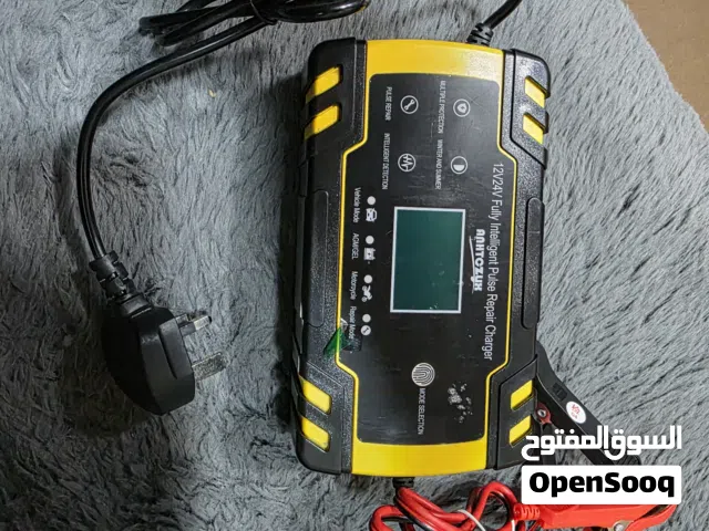 شاحن ومصلح البطاريات الذكي (Pulse Repair Battery Charger)