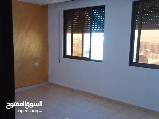 109 m2 3 Bedrooms Apartments for Sale in Zarqa Jabal Tareq