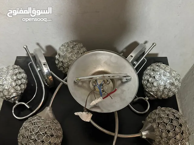 نجف ديكور للمنزل بحاله جيده جدا استعمال عروسه 6 شهور فقط