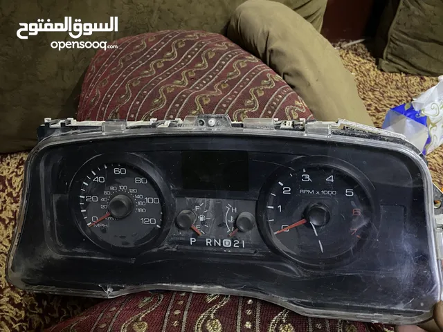 عداد فورد فكتوريا شاشه