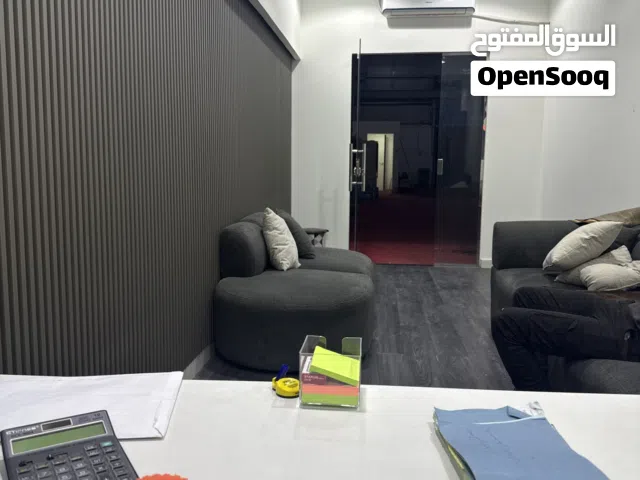 شبرا كبيرة وفيها ميزان مساحة تخزين للإيجار السنوي التواصل على الرقم