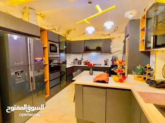 187 m2 5 Bedrooms Villa for Sale in Tripoli Ain Zara