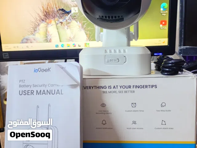 كاميرا مراقبة ذكية Wi-Fi حديثة، دقة عالية Full HD 1080p، تدعم الدوران 360° يمين ويسار وفوك وجوه للتح