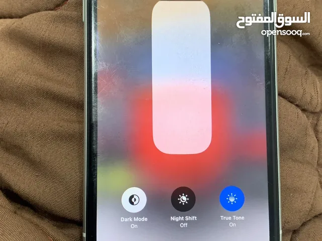 Apple iPhone XR 64 GB in Al Sharqiya