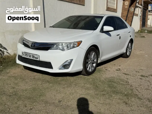 2014 تويوتا كامري XLE