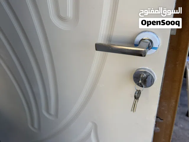 سيرية ابواب عالبيج بابين غرف وواحد حمام