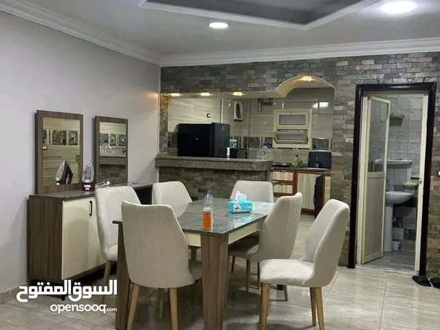 160 m2 3 Bedrooms Apartments for Sale in Giza Lebanon Square