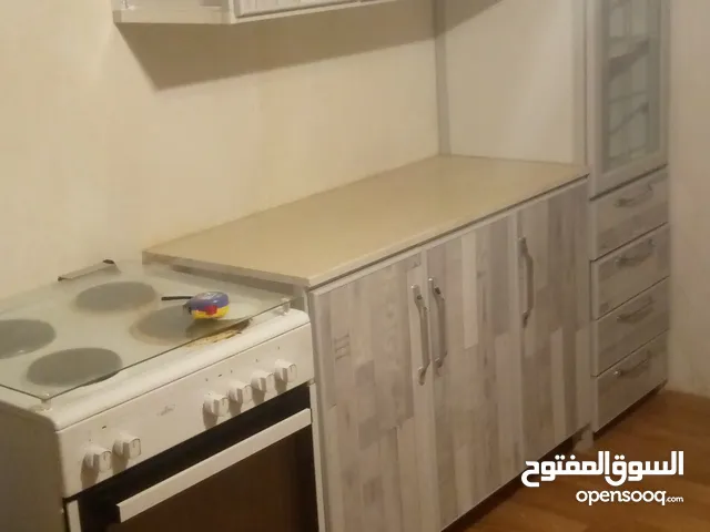 مطابخ ومستعمله كالجديده بتوصيل وتركيب ويوجد فني بتركيب المطابخ جميع انواع المطابخ متوفره لدينا