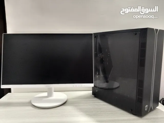 PC GAMING مع شاشة وماوس وكيبورد