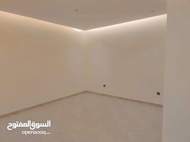 180 m2 3 Bedrooms Townhouse for Rent in Al Riyadh Al Malaz