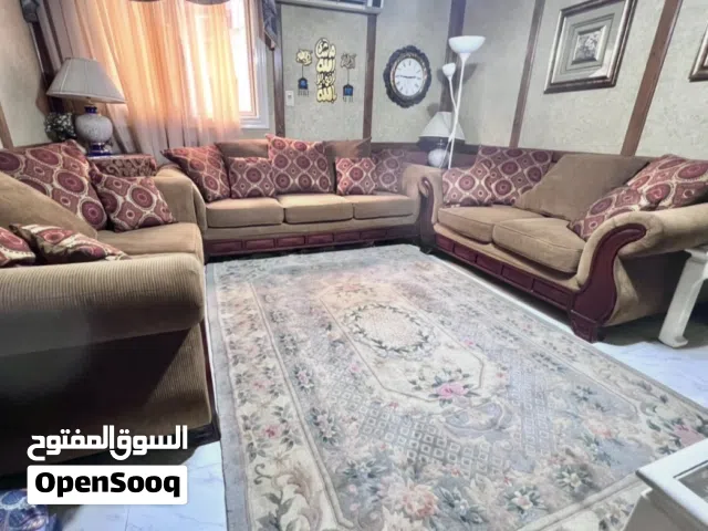 طقم انتريه مستورد - هوم سنتر - مع كسوة اضافيه