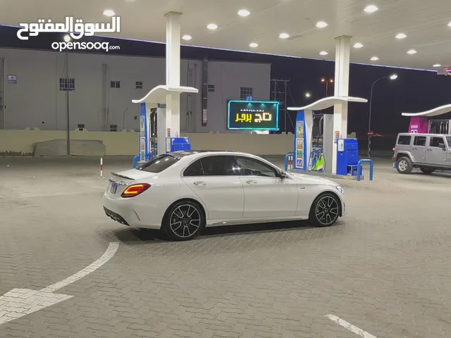 مجموعة من مرسيدس C300 AMG 2018-2016