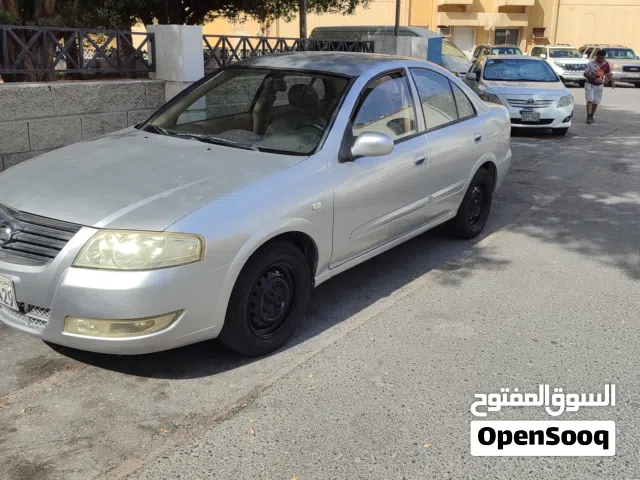 2010 نيسان صني SL