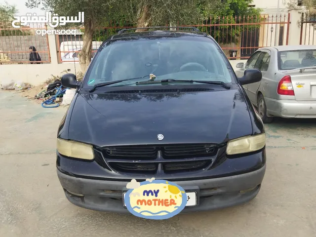 Used Chrysler Voyager in Tripoli