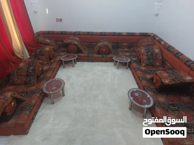 مجلس مستخدم نظيف  البيع للحاجه