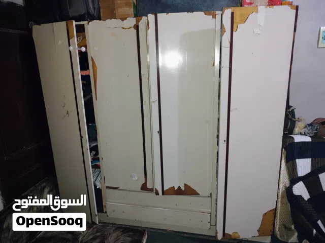 دولاب ملابس